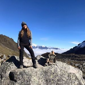 Meet your Posher, Samara